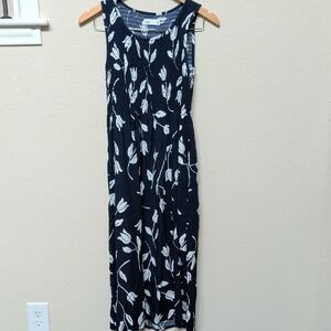 Croft & Barrow Navy and White Leaf Print Midi Dress